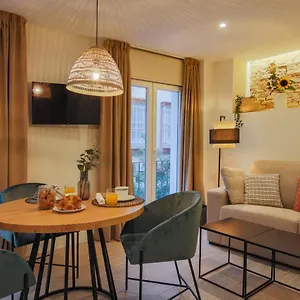 Magna Aparthotel Sevilla